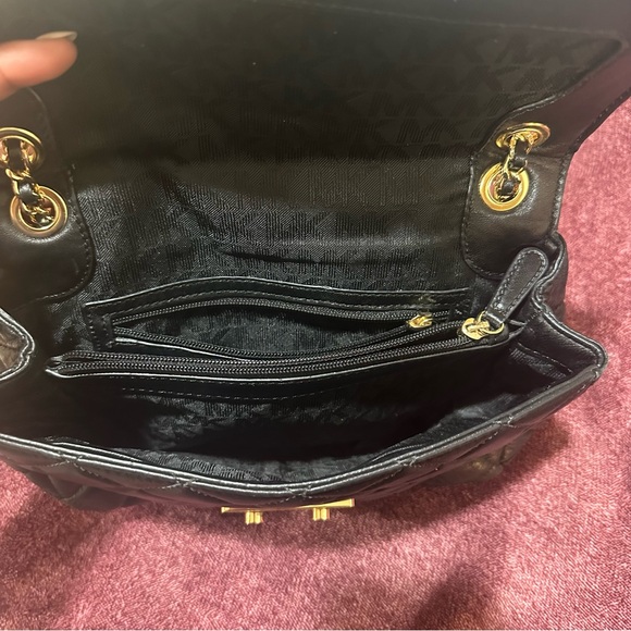 Michael Kors larger quilted black flap bag - Picture 2 of 5